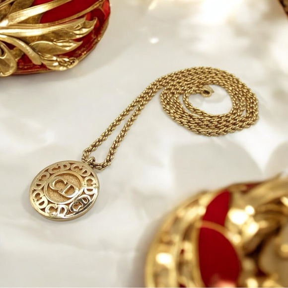 DIOR Signature CD Logo Necklace- Germany 😍🔥 - Picture 1 of 9